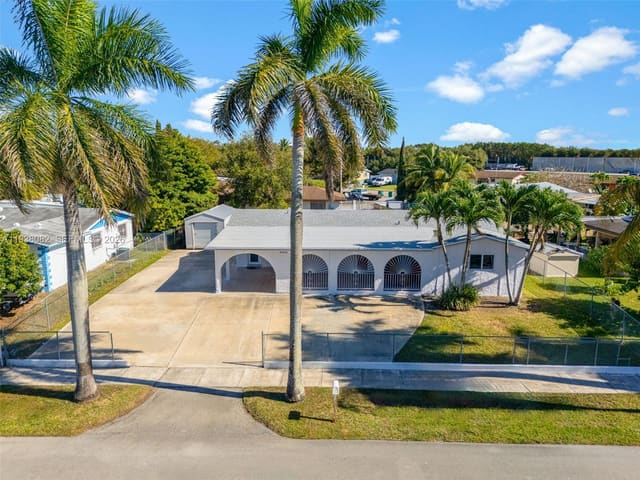 30031 SW 145th Court, sold in Gem Homes No Three, Homestead, FL