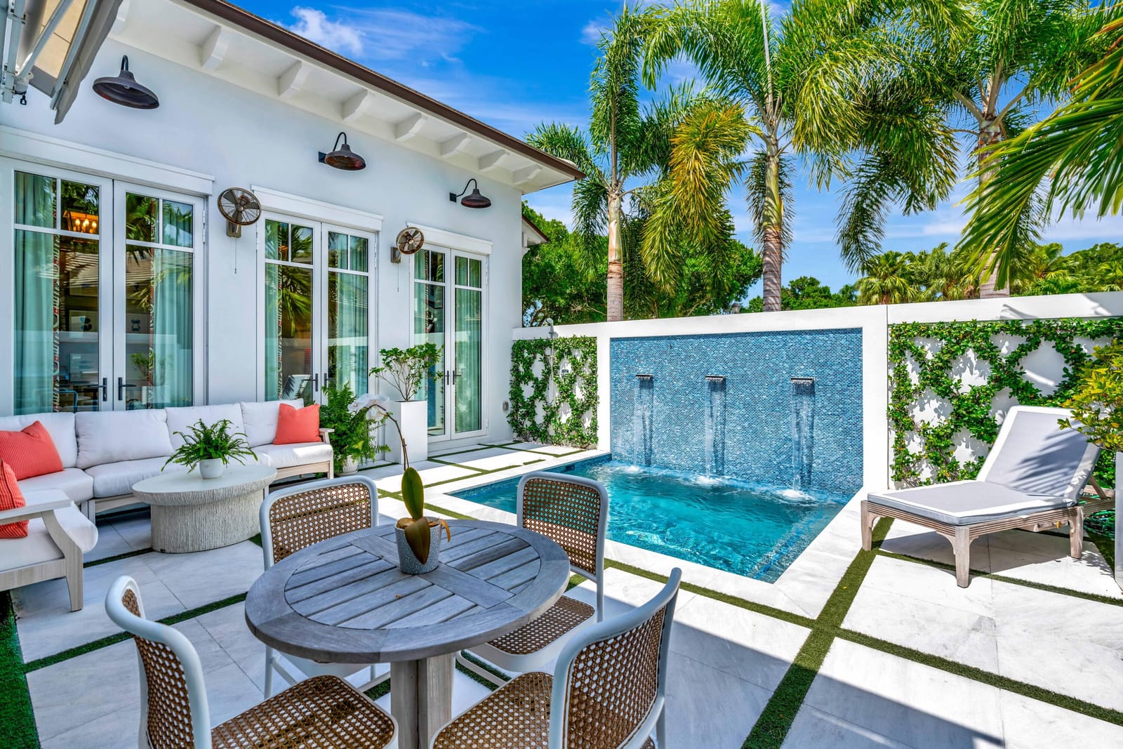 106 Micco Circle, Jupiter, FL 33458 photo 2