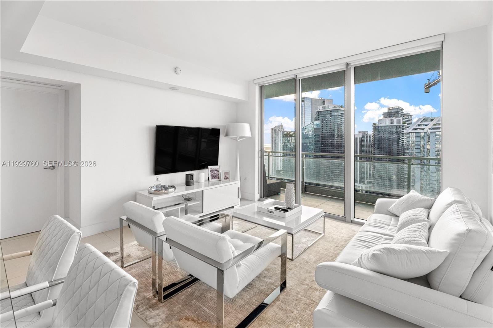 92 SW 3rd Street 4704, Miami, FL 33130 photo 1