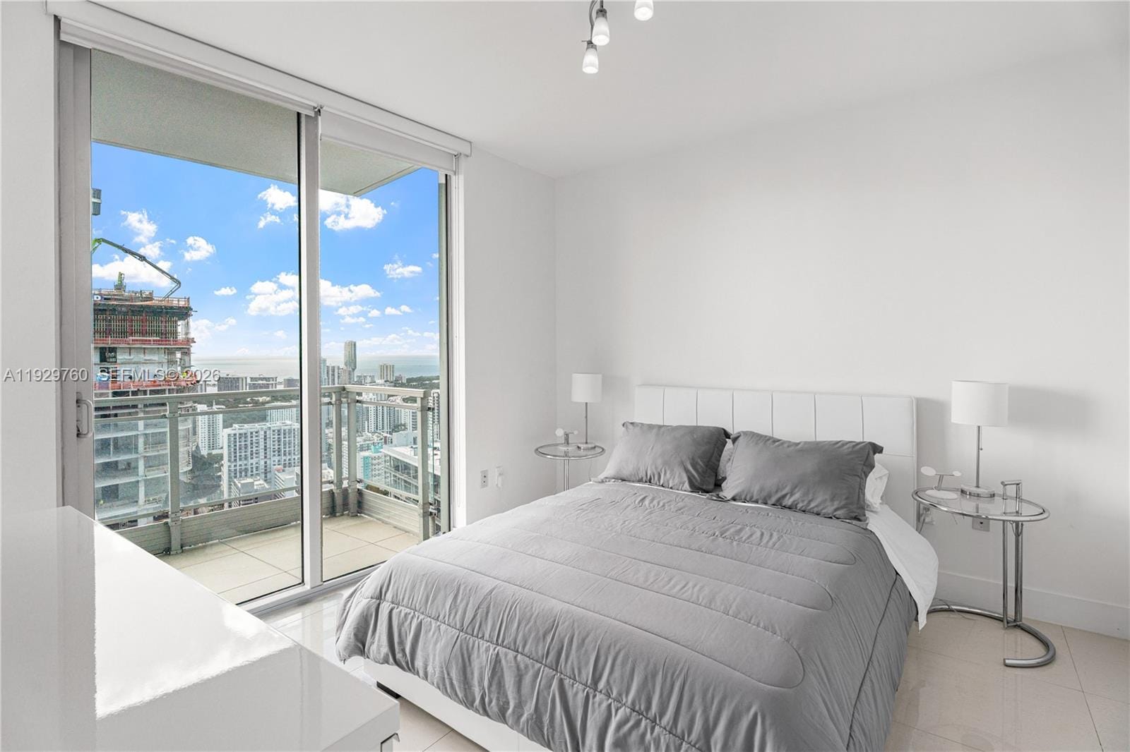 92 SW 3rd Street 4704, Miami, FL 33130 photo 19