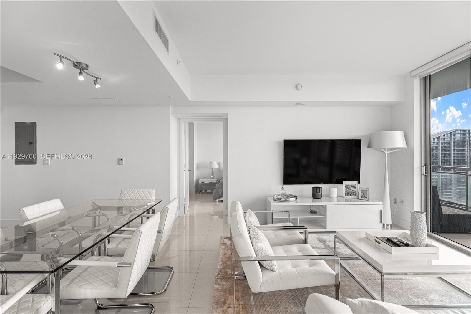 92 SW 3rd Street 4704, Miami, FL 33130 photo 22