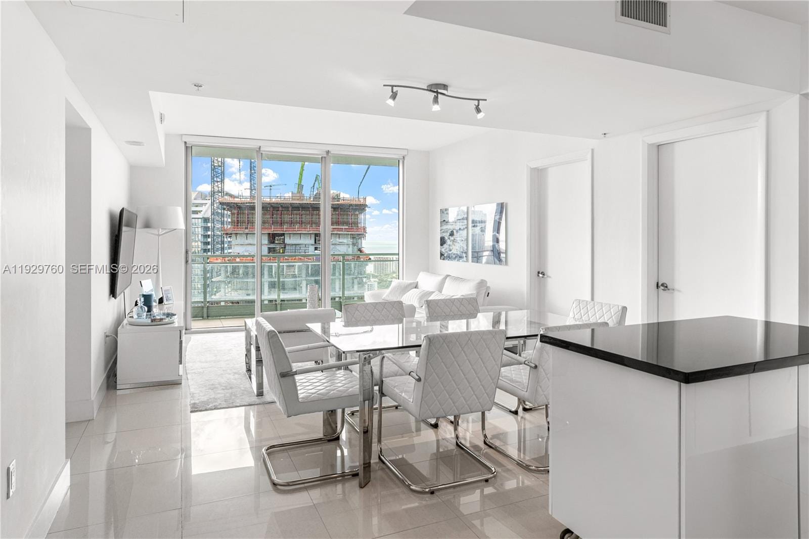 92 SW 3rd Street 4704, Miami, FL 33130 photo 9