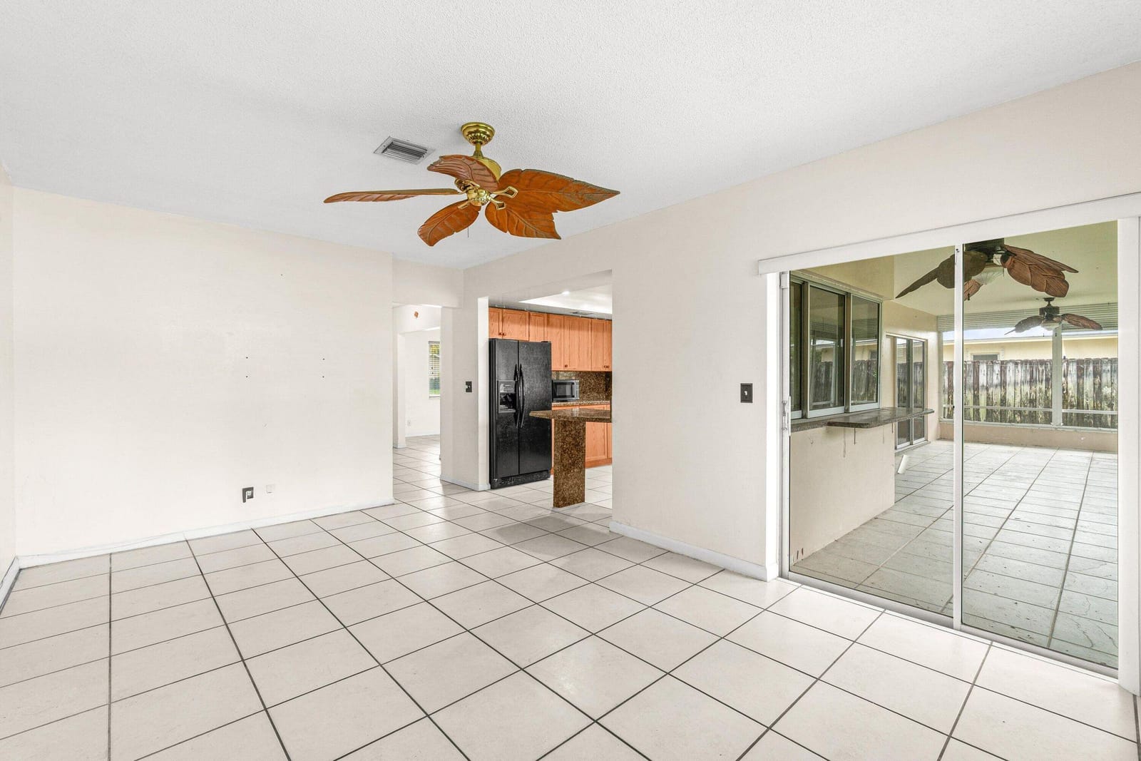 921 SW 11th Terrace — photo 12
