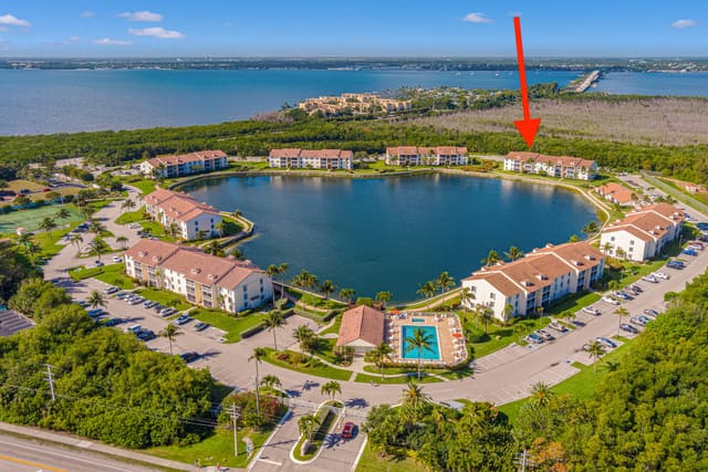 4468 NE Ocean Boulevard D3, sold in Jensen Beach Club Condo, Jensen Beach, FL