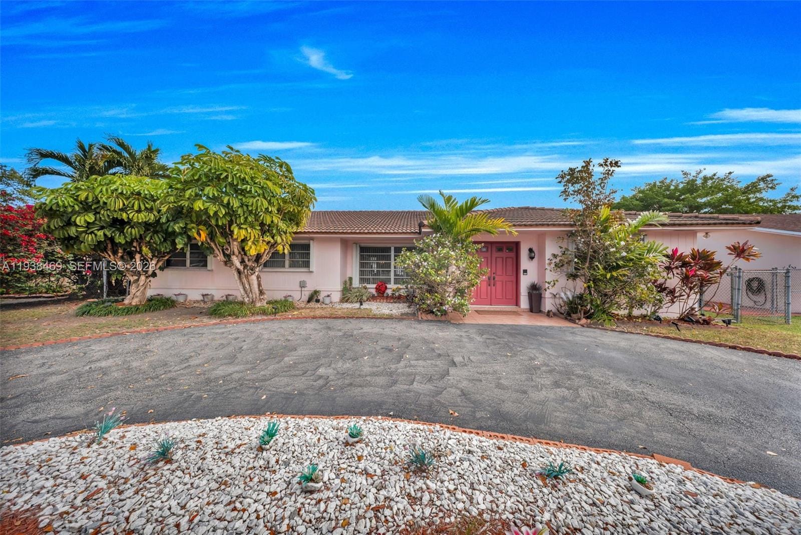 521 SW 99th Avenue, Miami, FL 33174