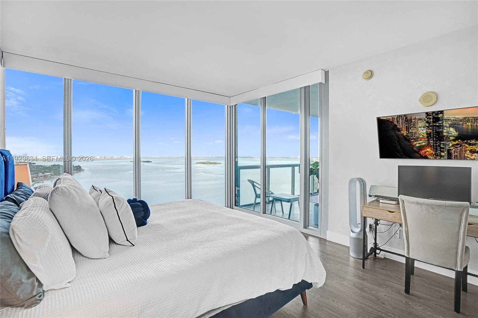 601 NE 36th Street 1910, Miami, FL 33137 photo 3