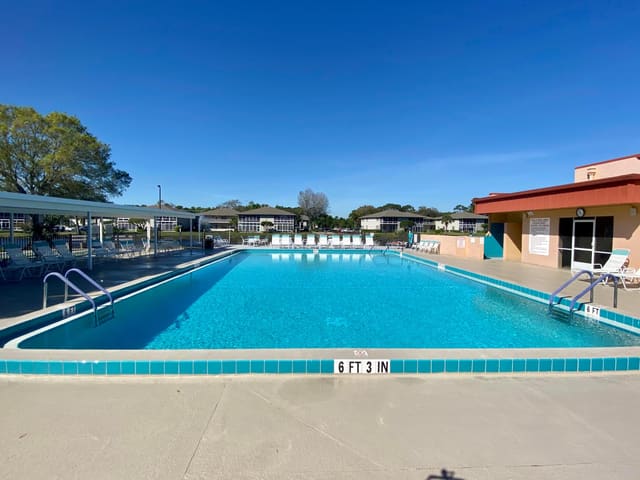26 Lake Vista Trail E 201, Port St. Lucie, FL 34952