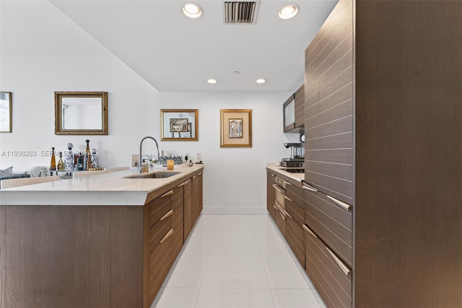 200 Biscayne Boulevard Way 4414 — photo 3