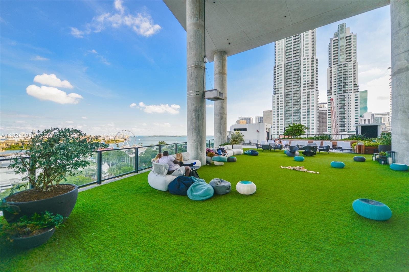398 NE 5th Street 2407, Miami, FL 33132 photo 18