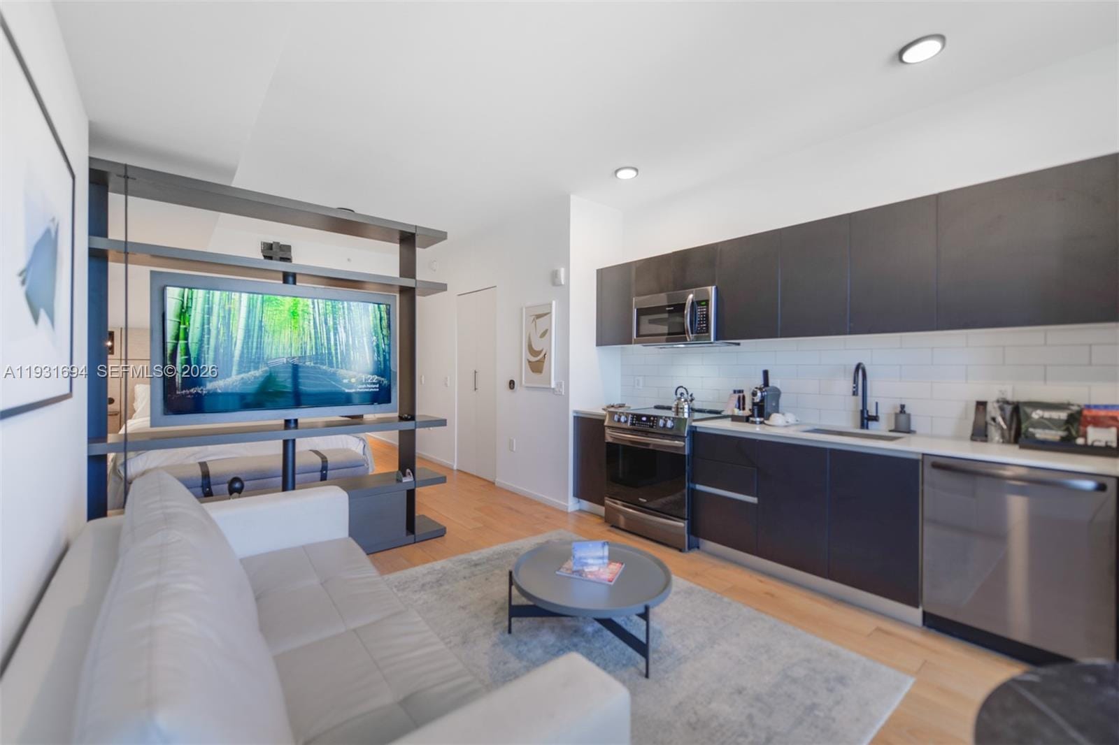 398 NE 5th Street 2407, Miami, FL 33132 photo 8