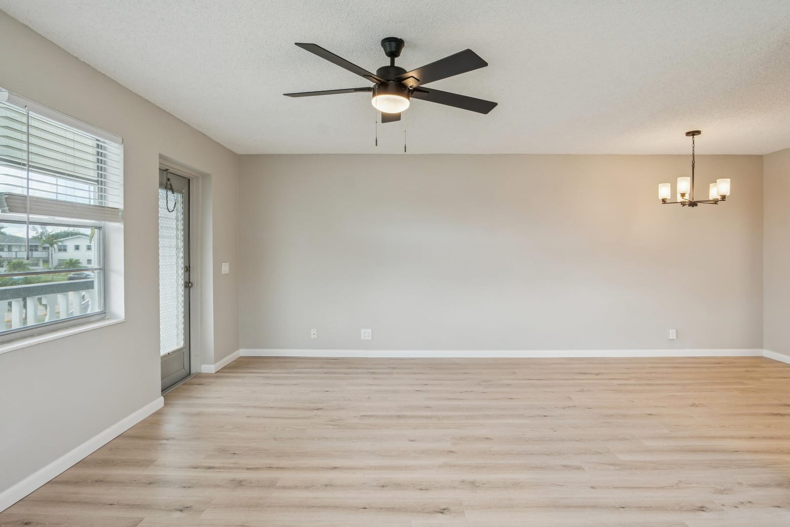 244 Camden J, West Palm Beach, FL 33417 photo 4