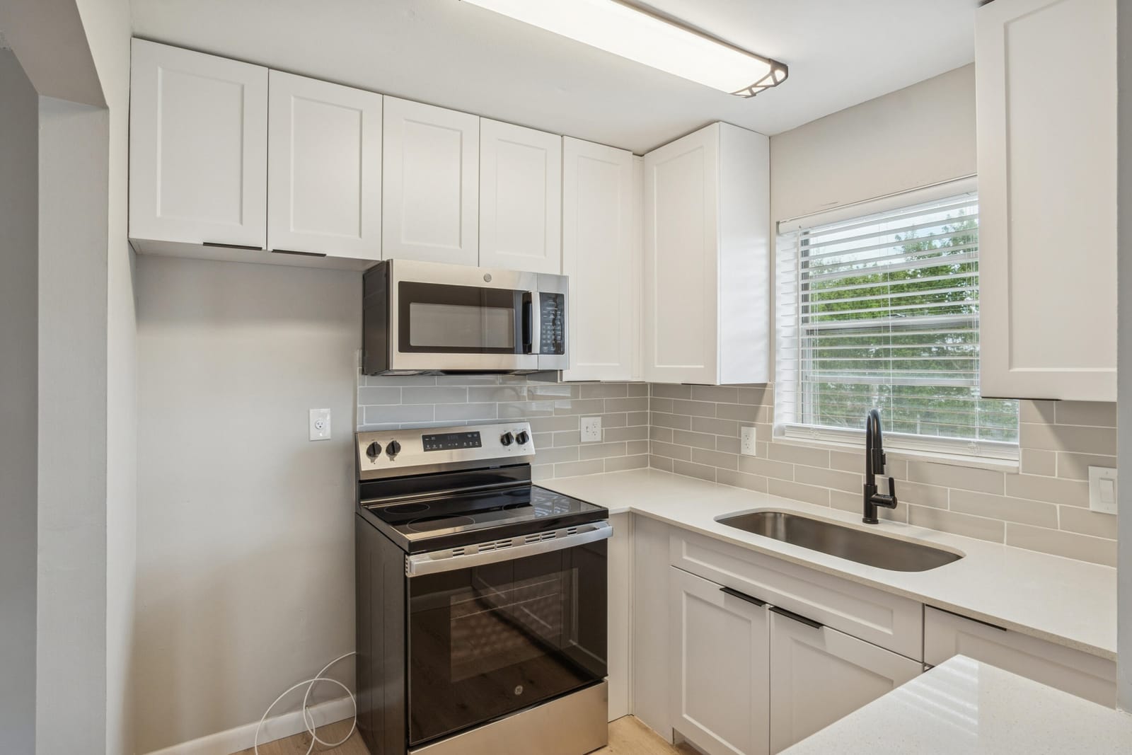 244 Camden J, West Palm Beach, FL 33417 photo 10