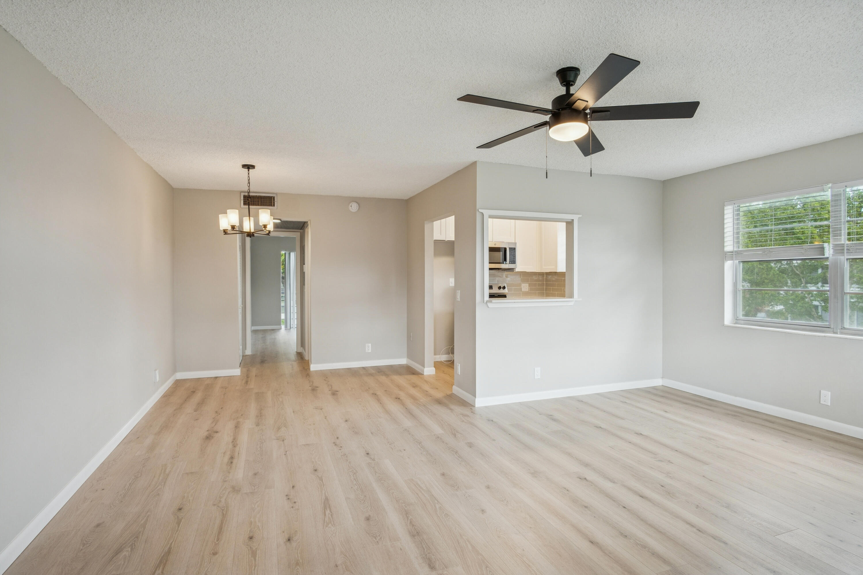 244 Camden J, West Palm Beach, FL 33417, West Palm Beach