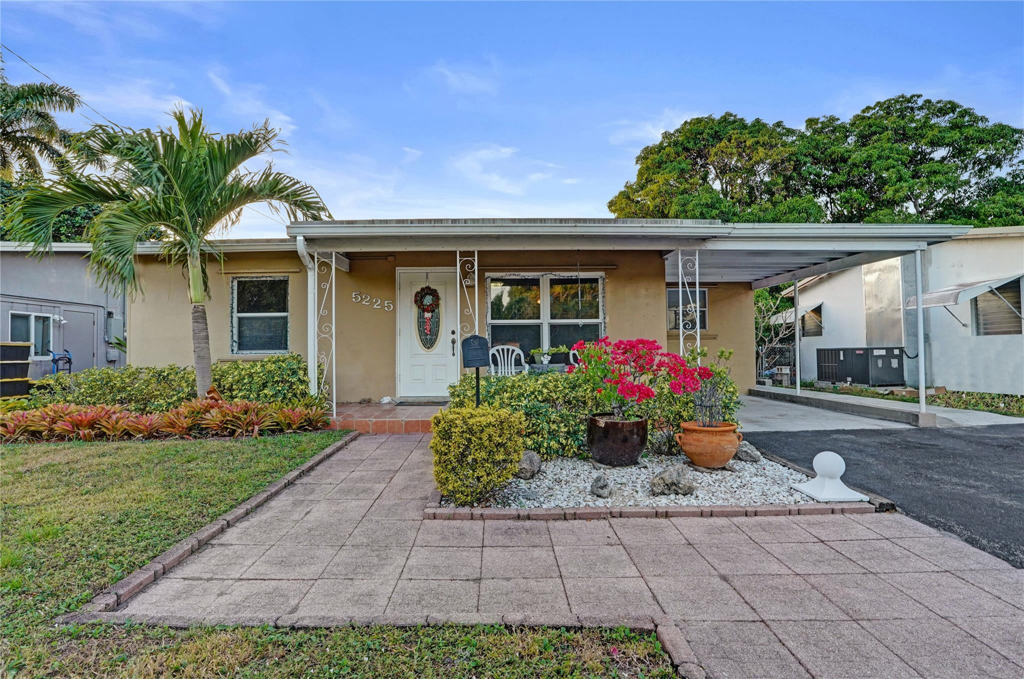 5225 NE 2nd Terrace, Oakland Park, FL 33334, Oakland Park