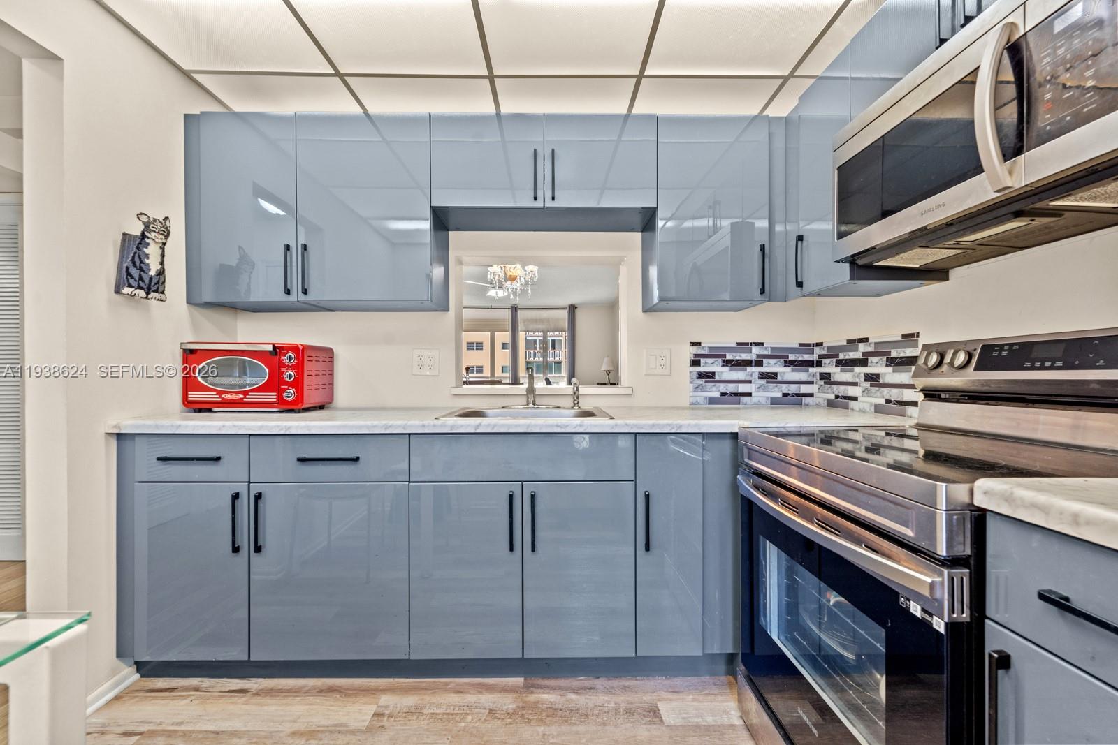 421 NE 14th Avenue 405, Hallandale Beach, FL 33009, Hallandale Beach