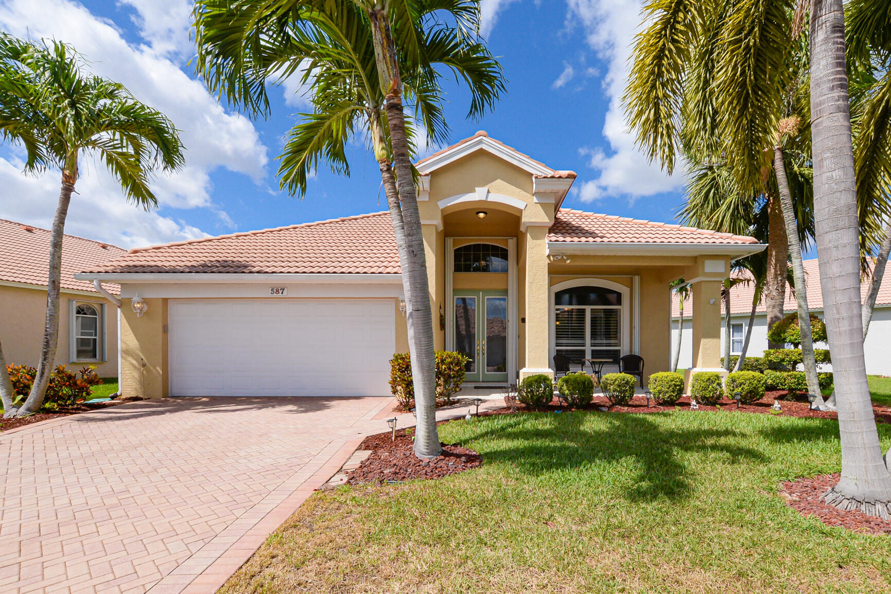 587 NW Lambrusco Drive, Port St. Lucie, FL 34986, Port St Lucie