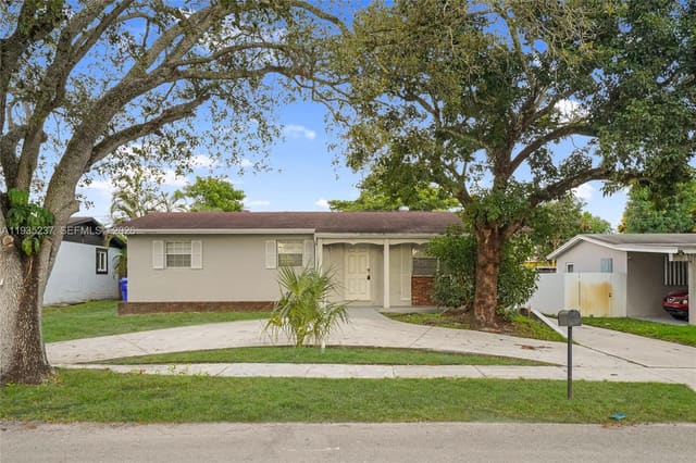3011 N 74th Avenue, Hollywood, FL 33024