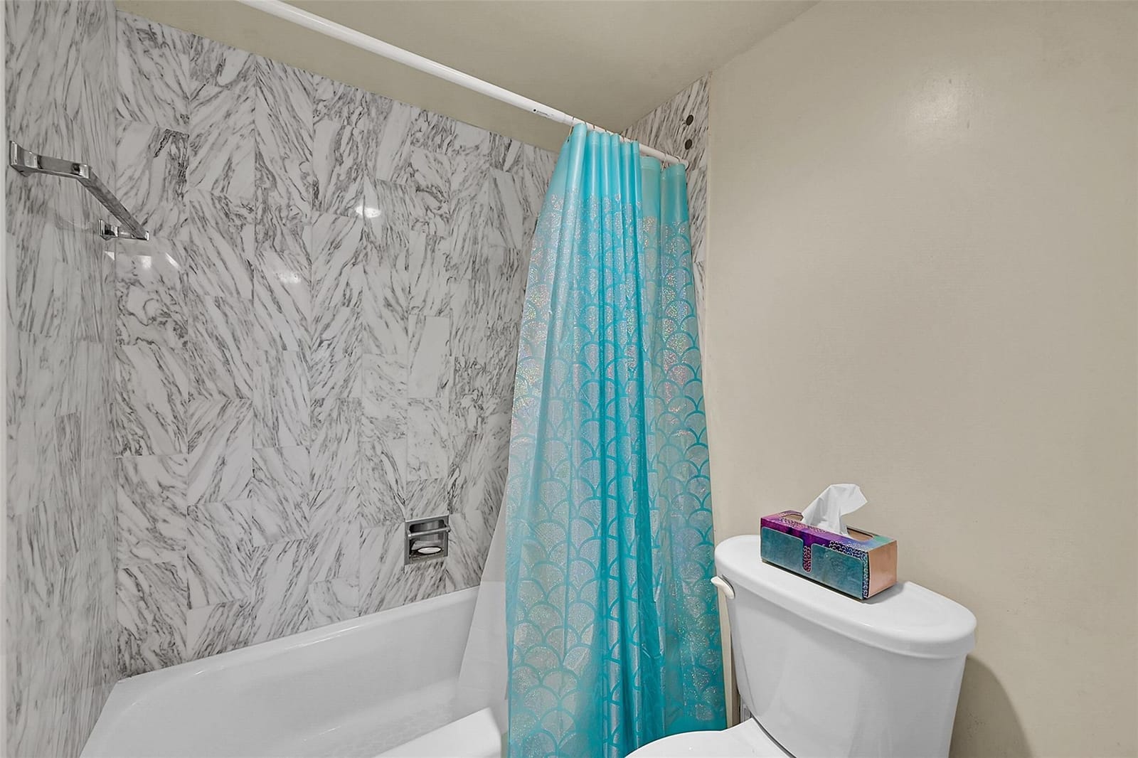 10777 W Sample Road 408 — photo 9