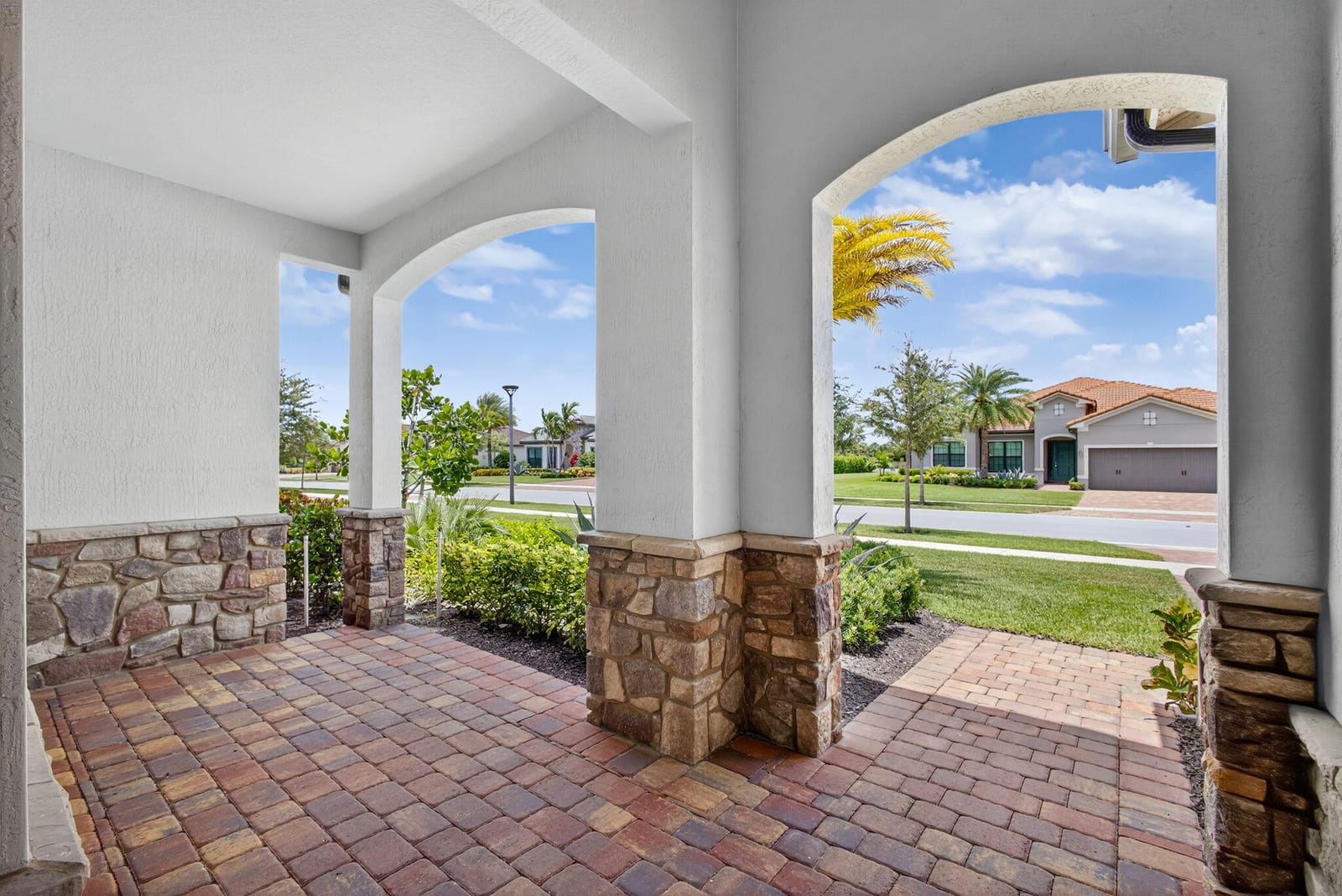 9218 Balsamo Drive — photo 5