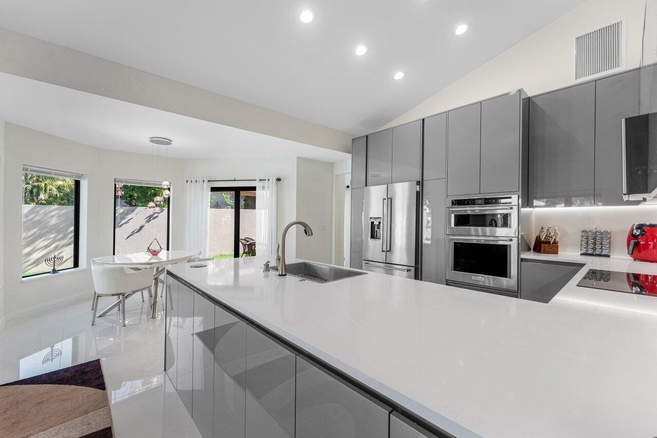 23419 Mirabella Circle S, Boca Raton, FL 33433 photo 16