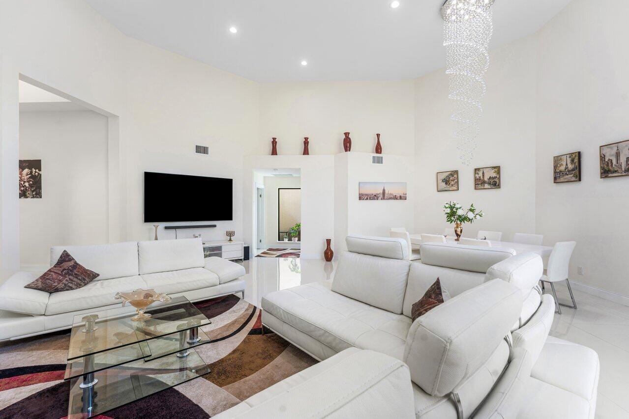 23419 Mirabella Circle S — photo 9