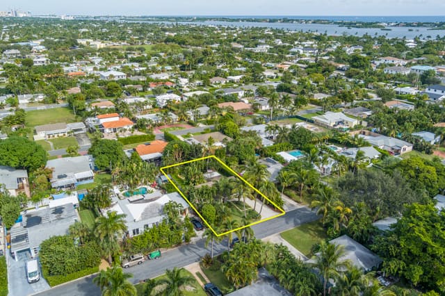 3xx Orange Way, West Palm Beach, FL 33405