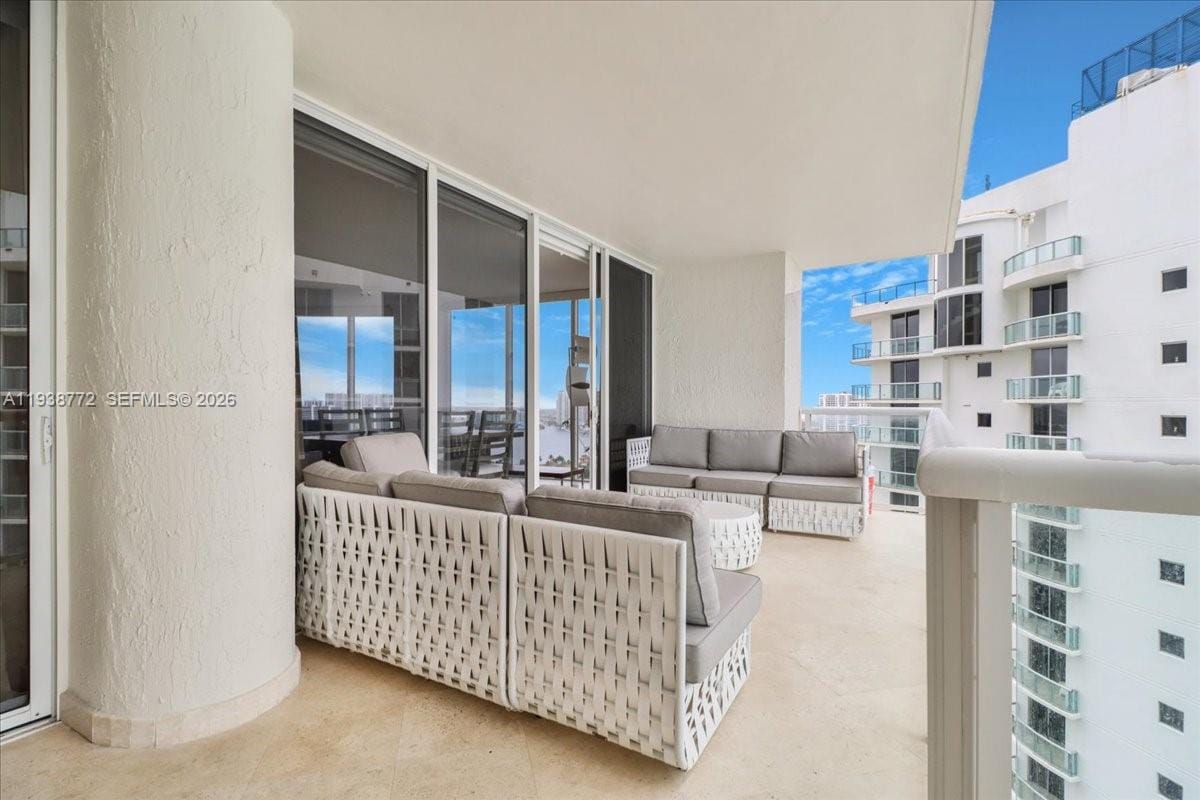 18671 Collins Avenue 2404, Sunny Isles Beach, FL 33160 photo 25