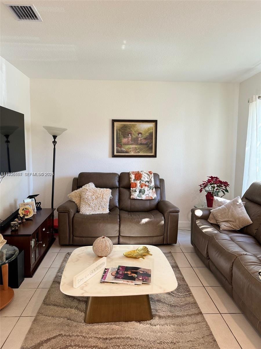 21441 NE 3rd Place, Miami, FL 33179 photo 8