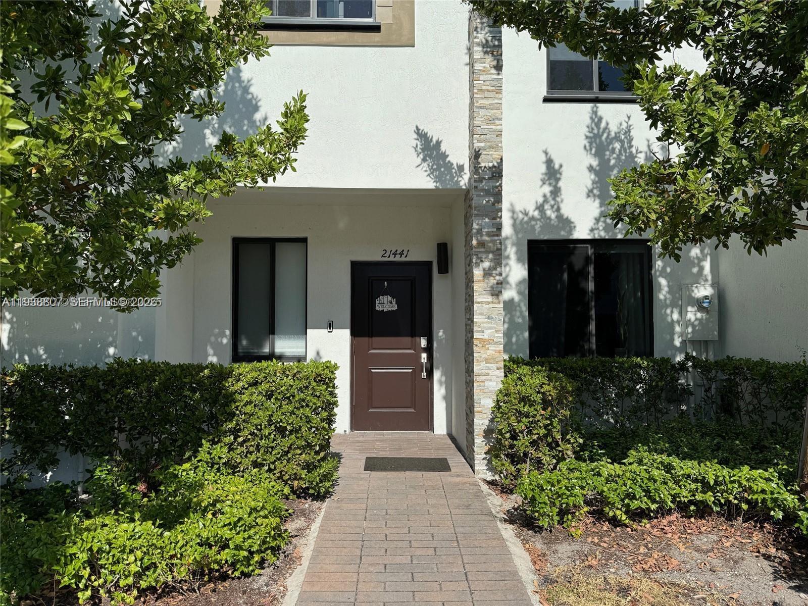21441 NE 3rd Place, Miami, FL 33179, Miami