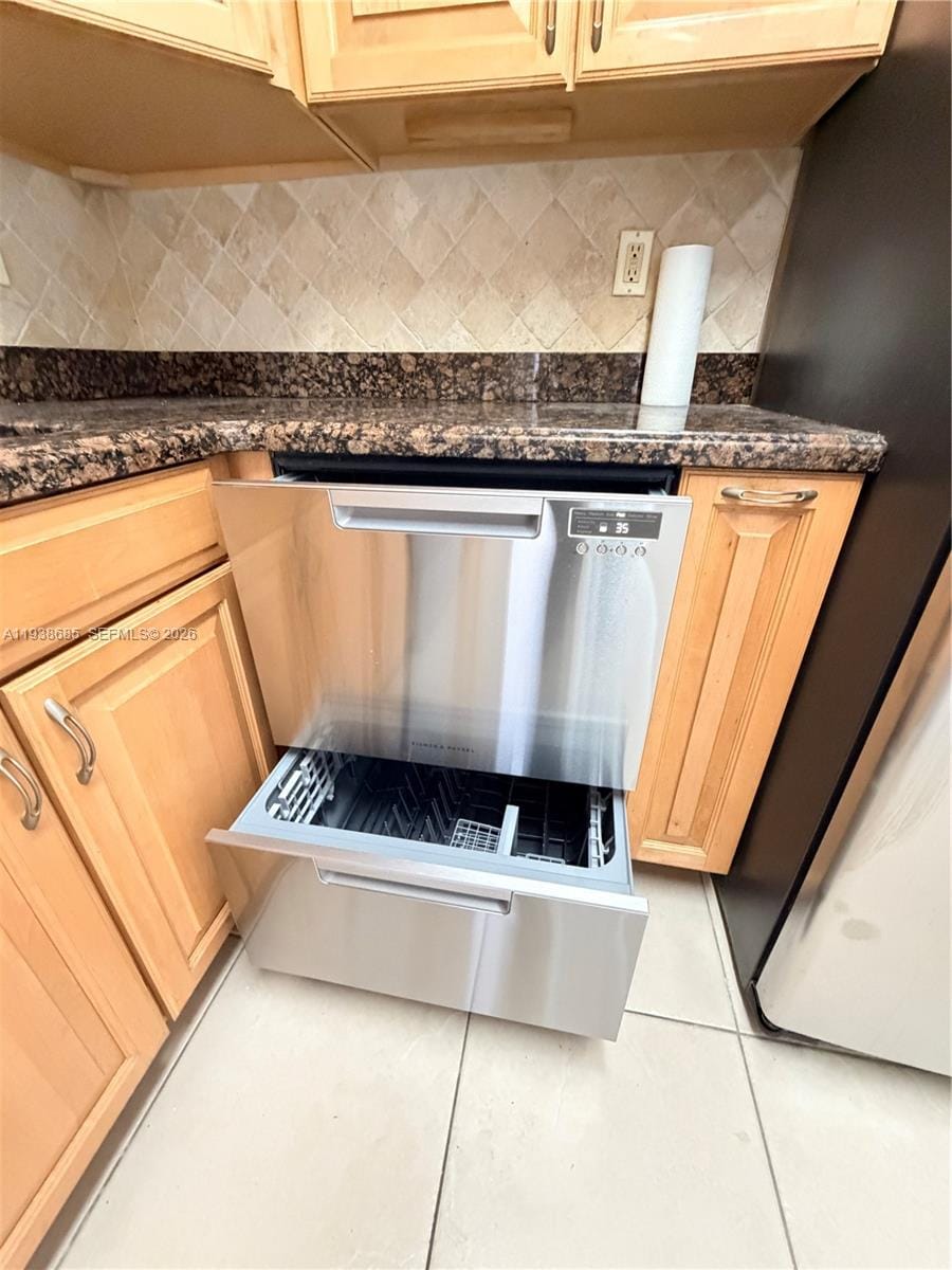 3701 N Country Club Drive 1901 — photo 5