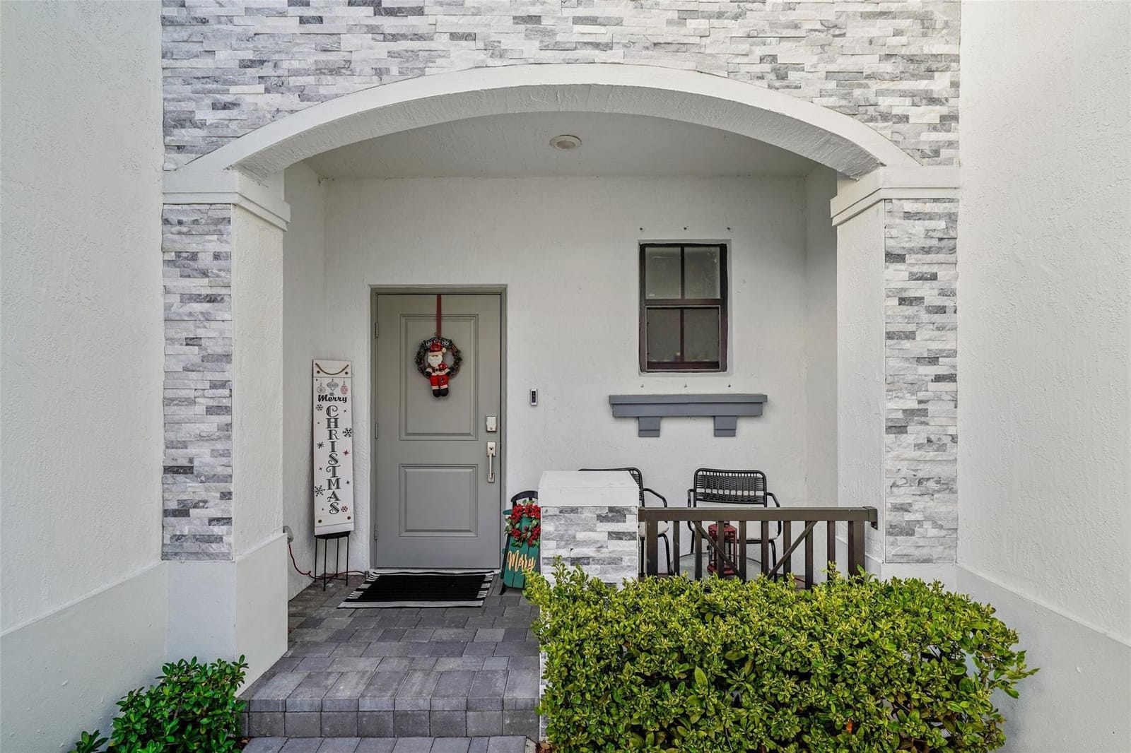 659 NW 204th Street, Miami, FL 33169