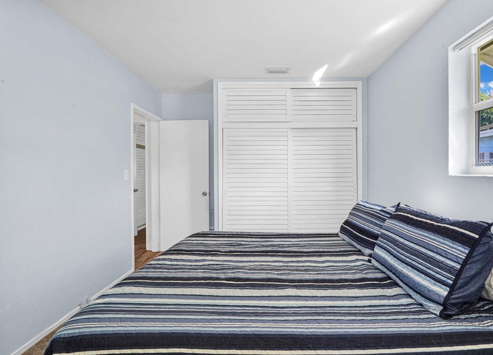 341 NW 37th Street, Deerfield Beach, FL 33064 photo 25