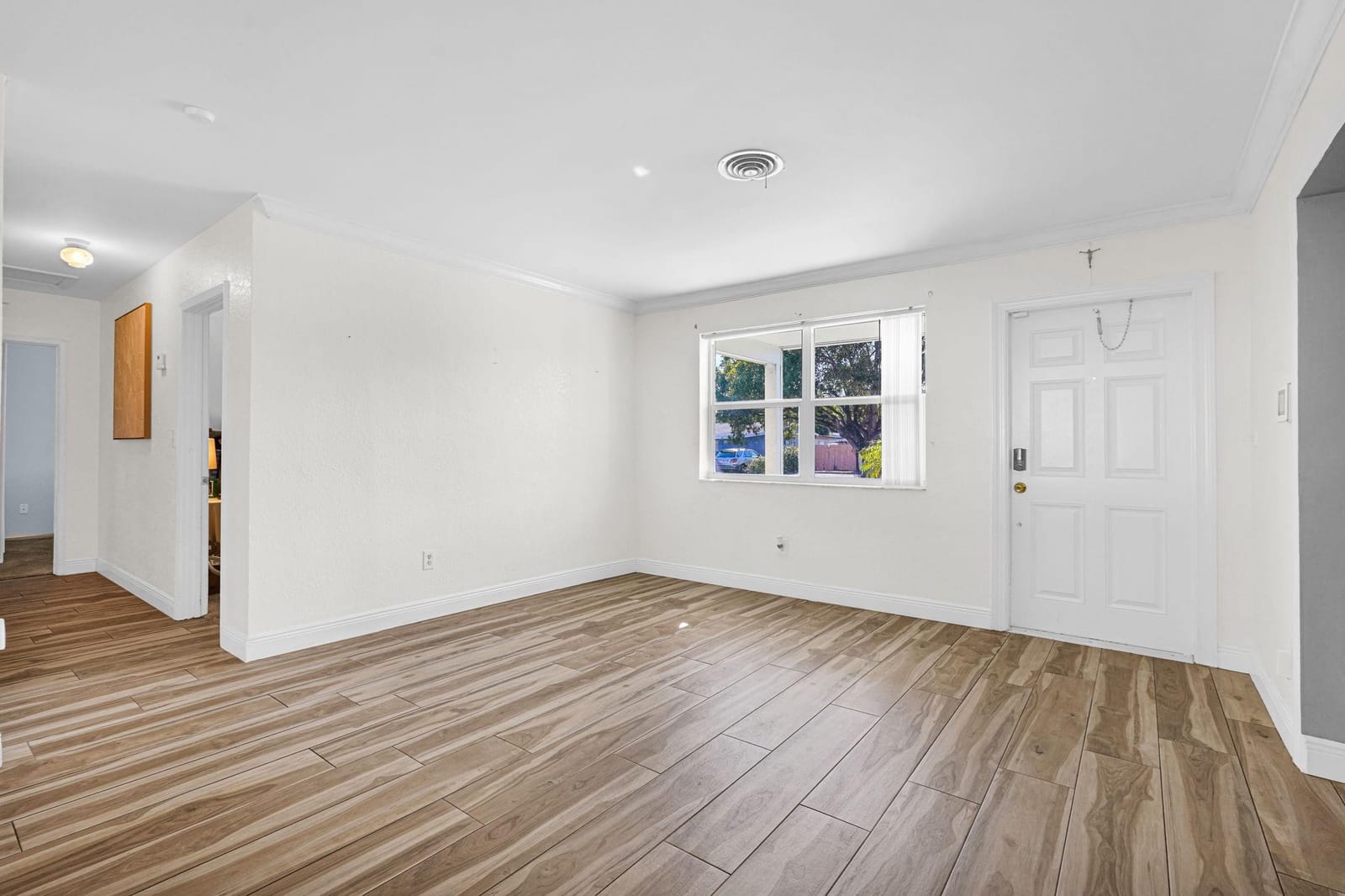 341 NW 37th Street — photo 6