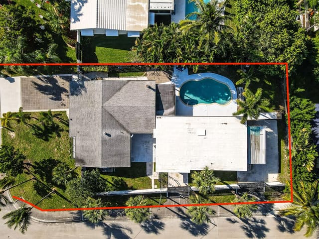 101 NW 9th Street, sold in Spanish Village, Boca Raton, FL