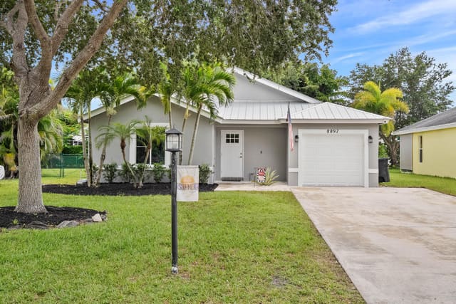 8897 SW Fishermans Wharf Drive, sold in River Forest, Stuart, FL