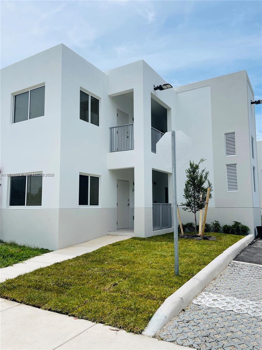 310 E 7th Street 203, Hialeah, FL 33010, Hialeah