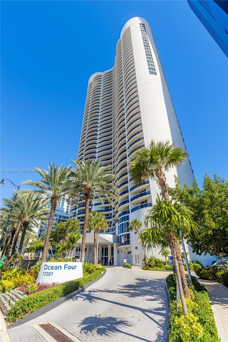 17201 Collins Avenue 2006, Sunny Isles Beach, FL 33160 photo 1