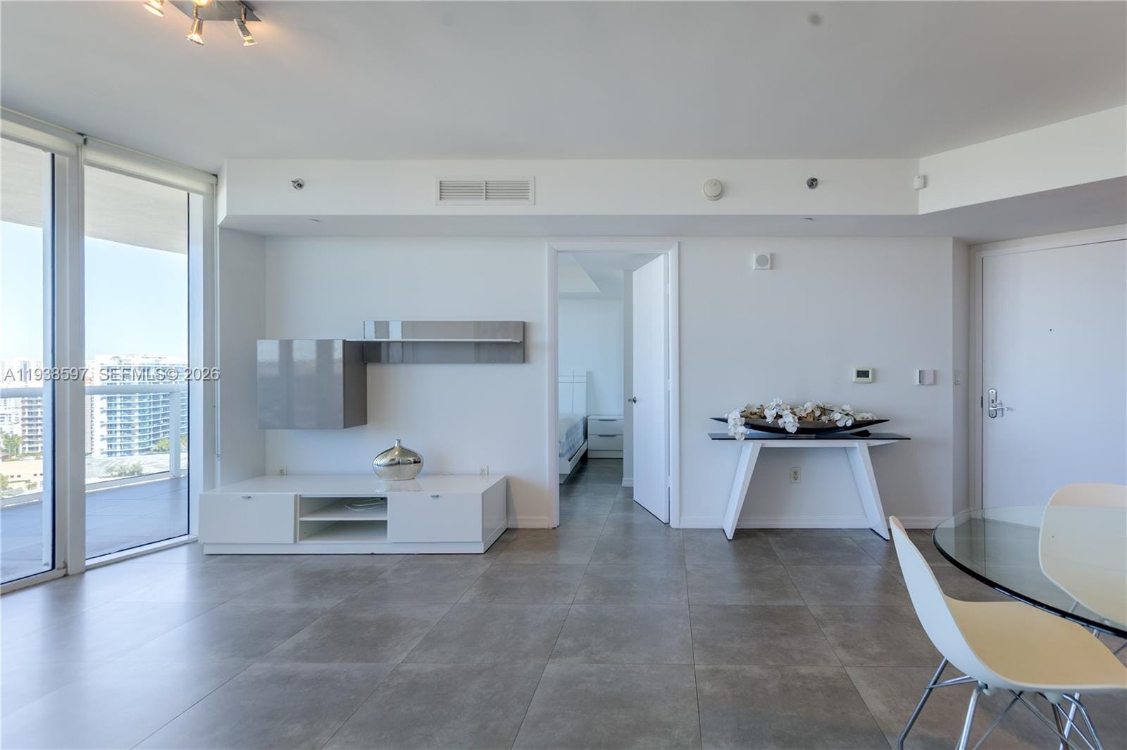 17201 Collins Avenue 2006, Sunny Isles Beach, FL 33160 photo 8
