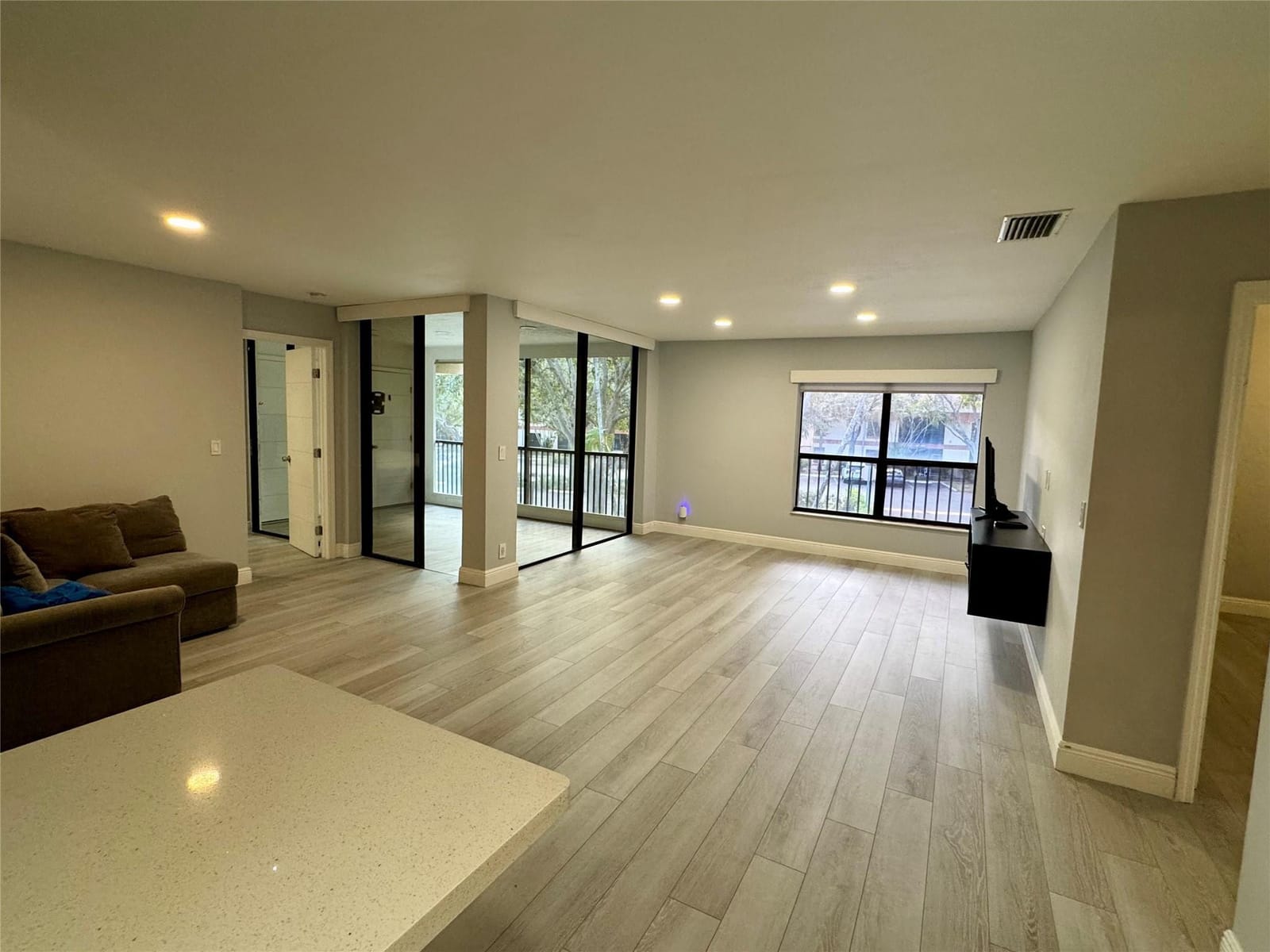 4174 Carambola Circle 4174 — photo 2