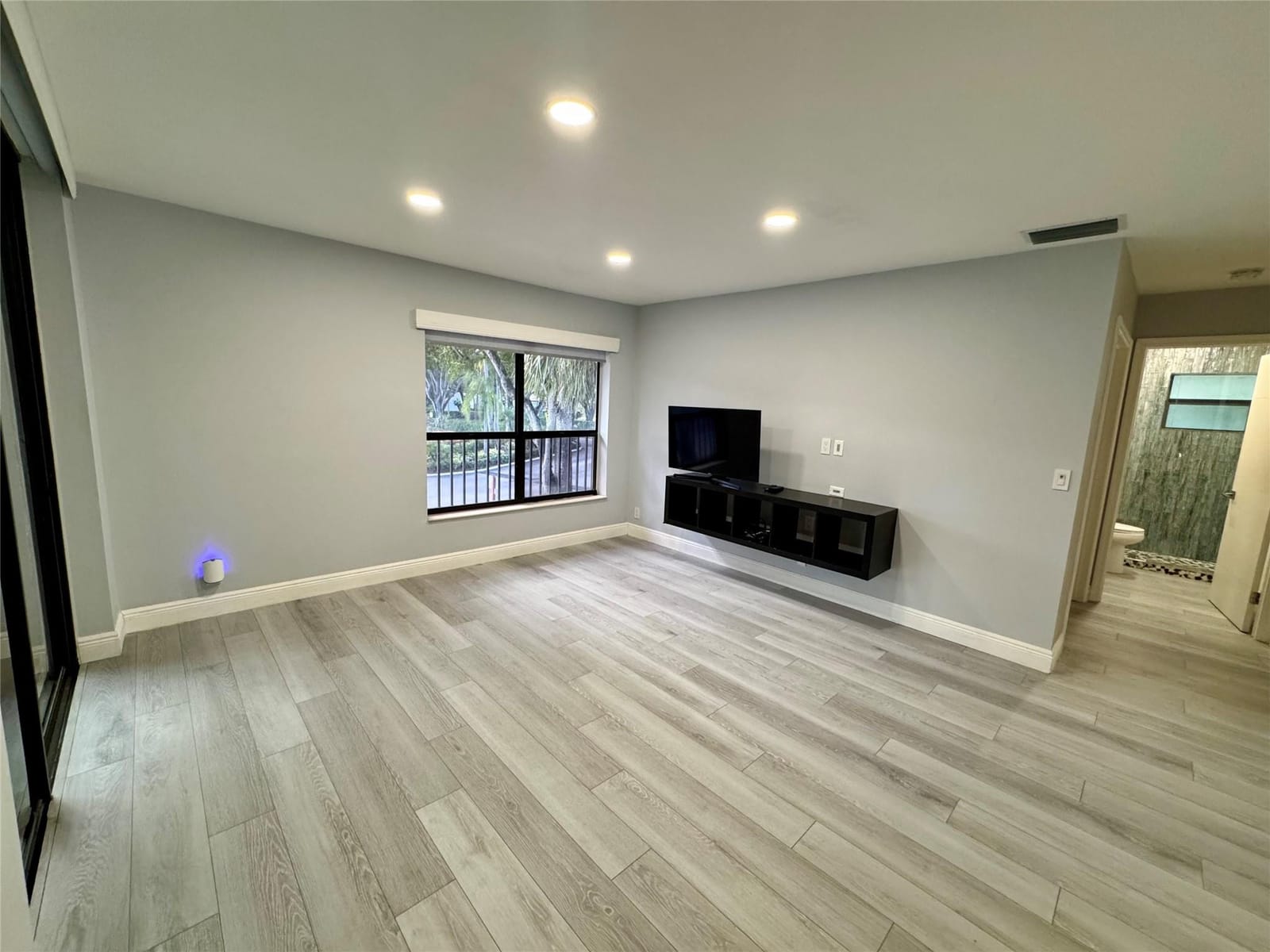 4174 Carambola Circle 4174 — photo 4