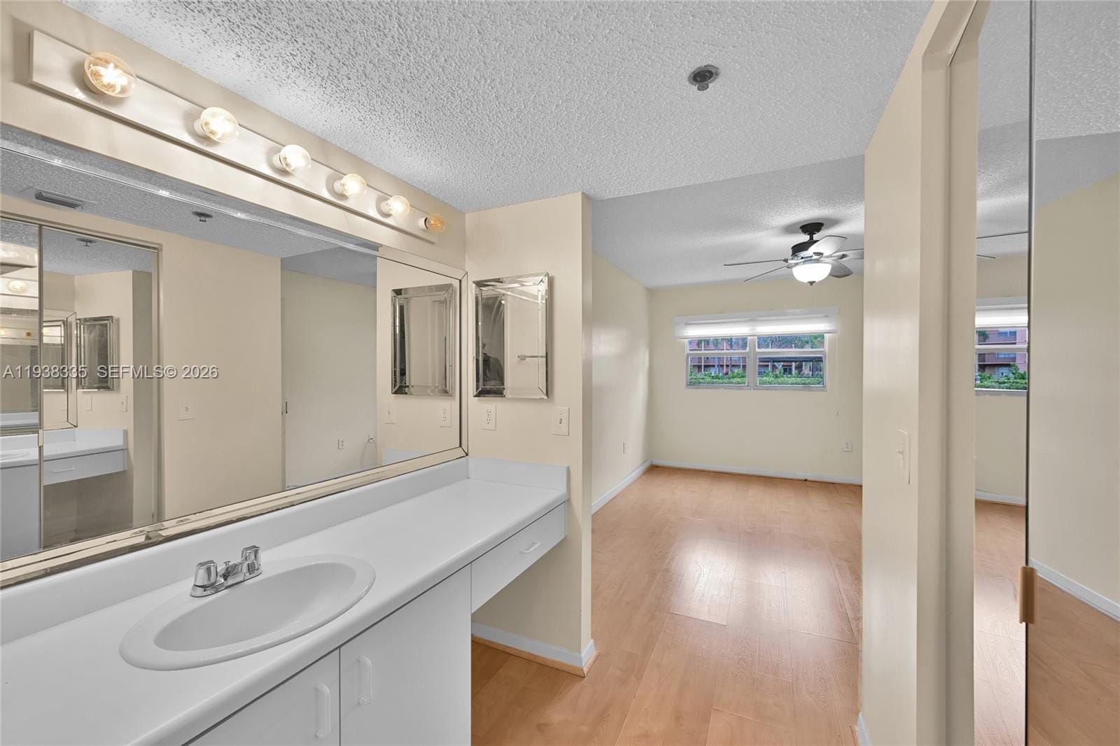 701 SW 142nd Avenue 104S — photo 8