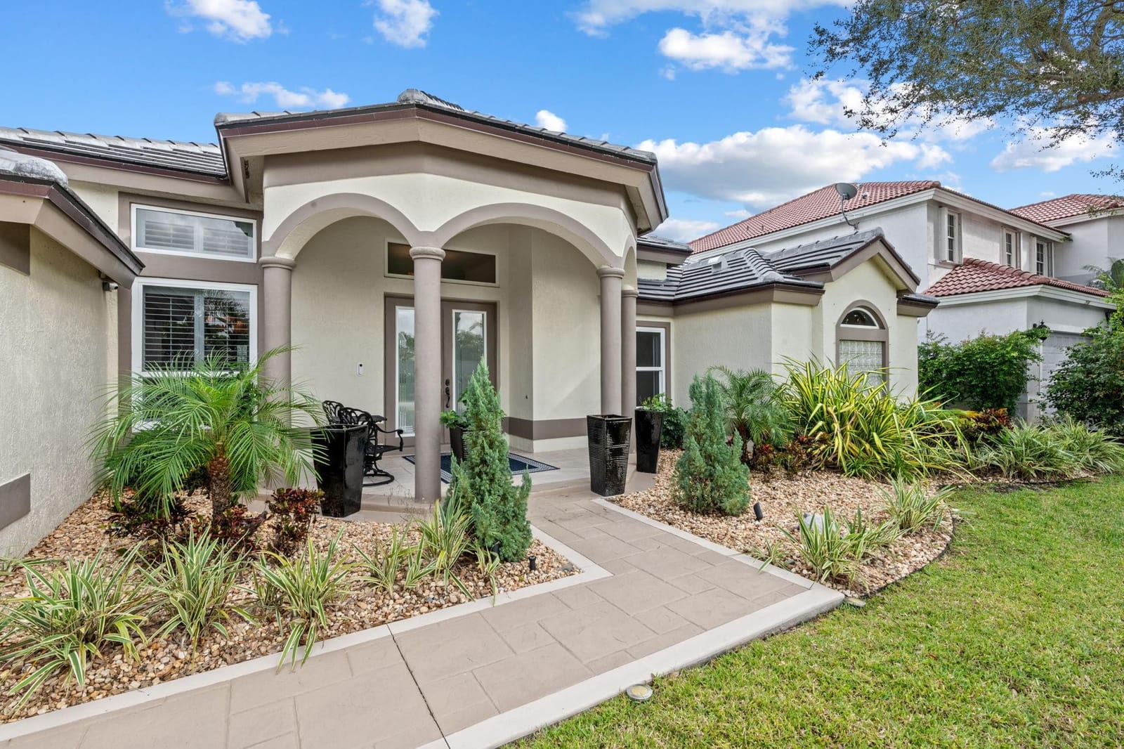 2920 Oak Tree Drive — photo 5