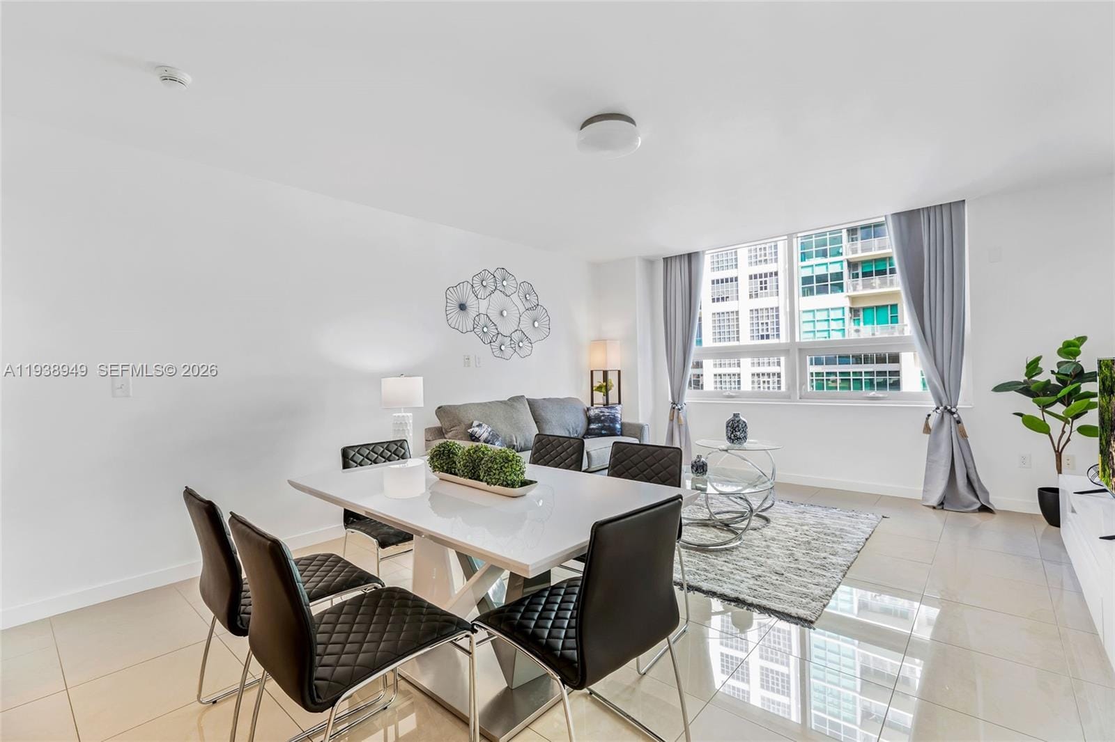 3250 NE 1st Avenue 603 — photo 2