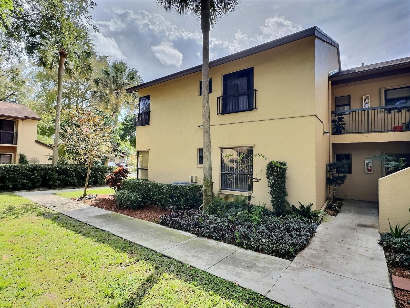3831 Cocoplum Circle 3592 — photo 3
