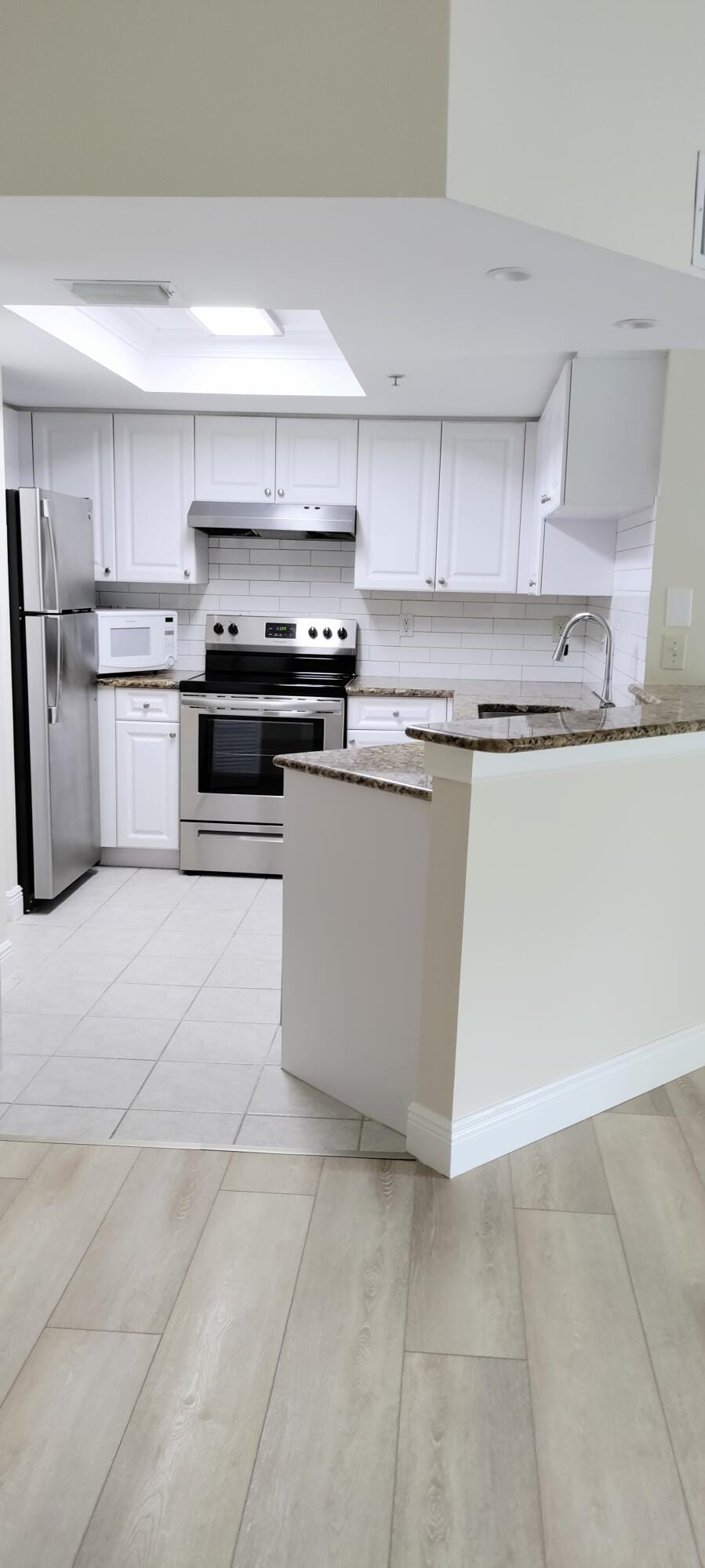 1000 Crestwood Court S 1008 — photo 5