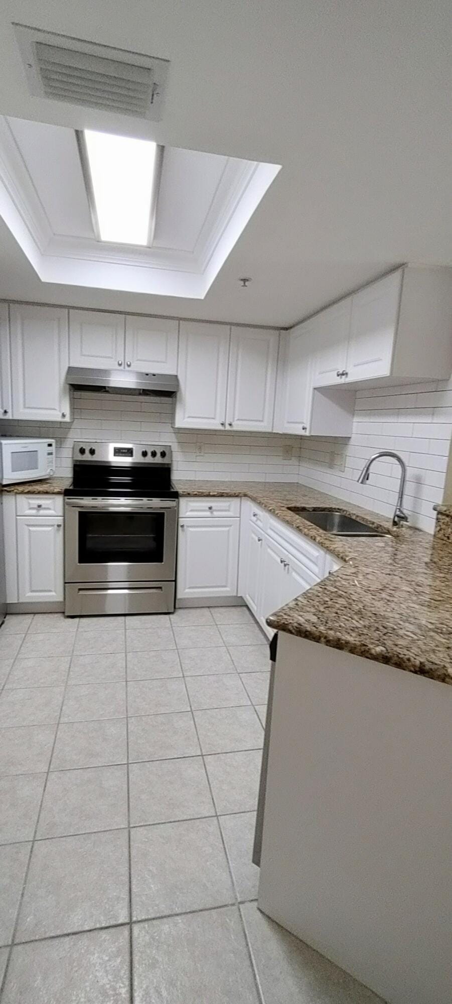 1000 Crestwood Court S 1008 — photo 6