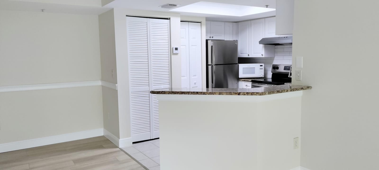 1000 Crestwood Court S 1008 — photo 7