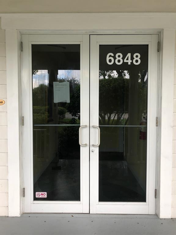 6848 Griffin Road C-6, Davie, FL 33314, Davie