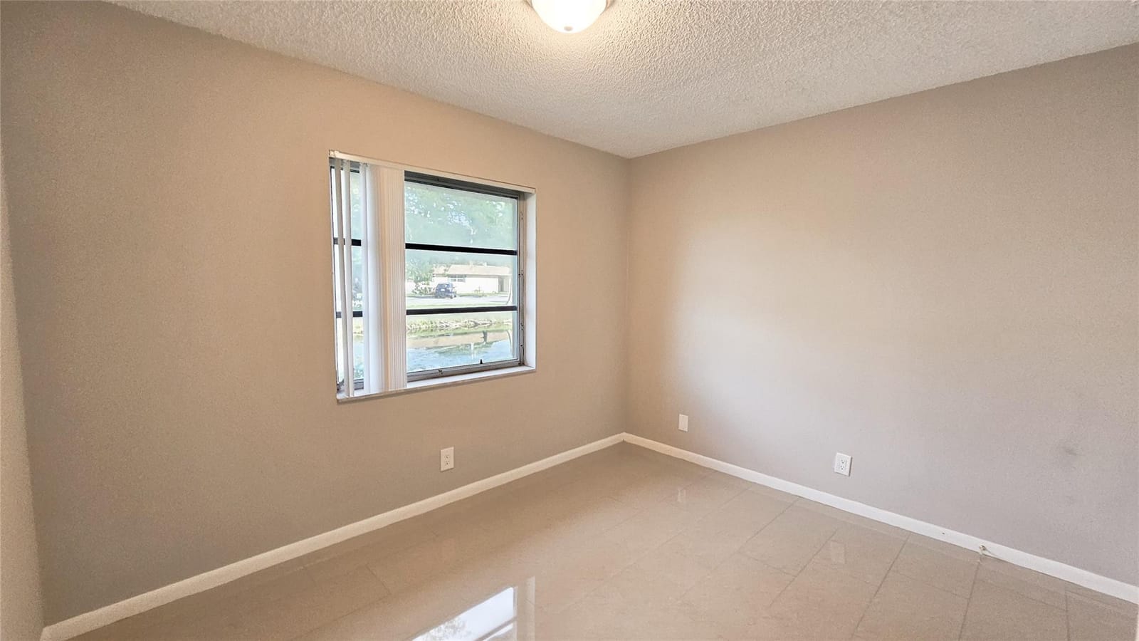 416 Lakeside Drive 129 — photo 11