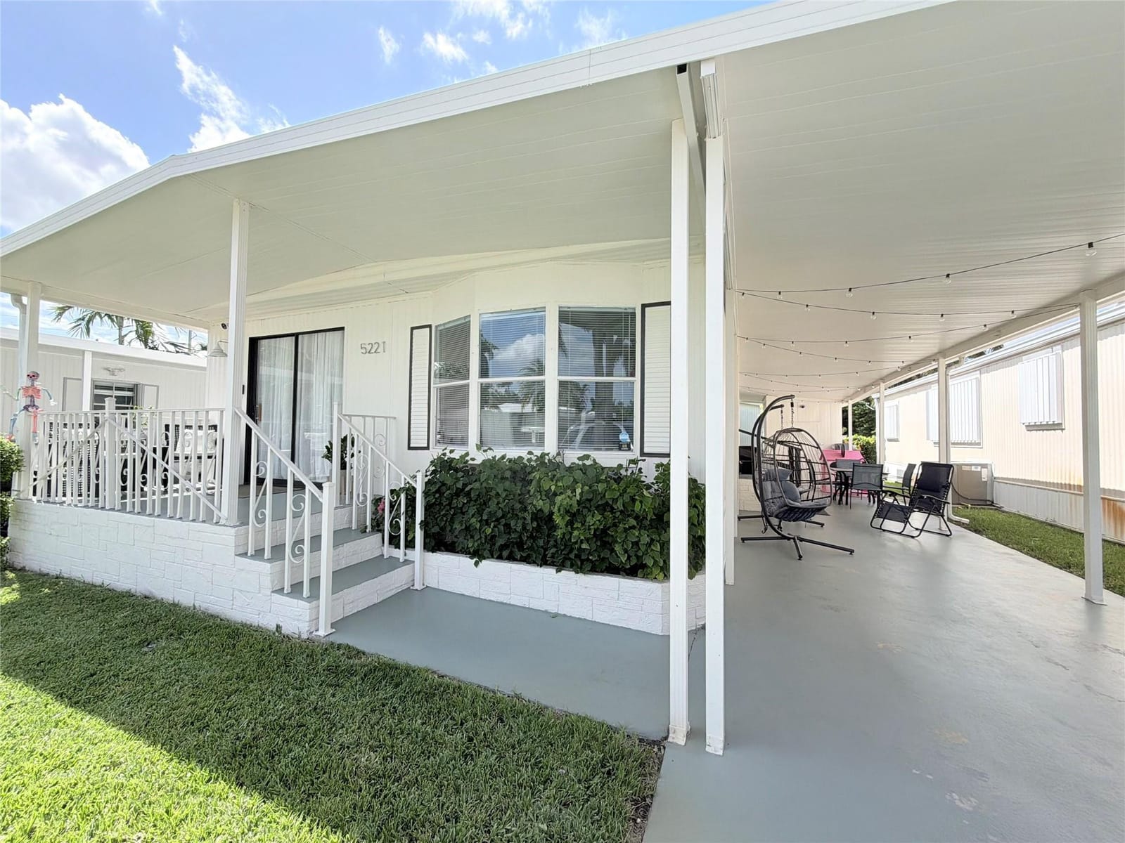 3 bedroom home for sale at 5221 25th, Fort Lauderdale, FL 33312 — $2,700
